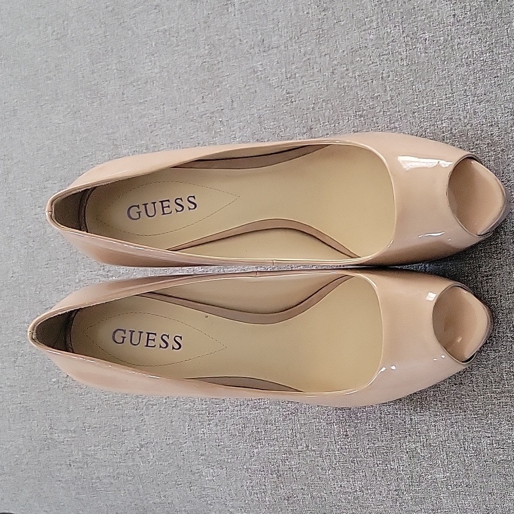 Guess Patches Peep Toe